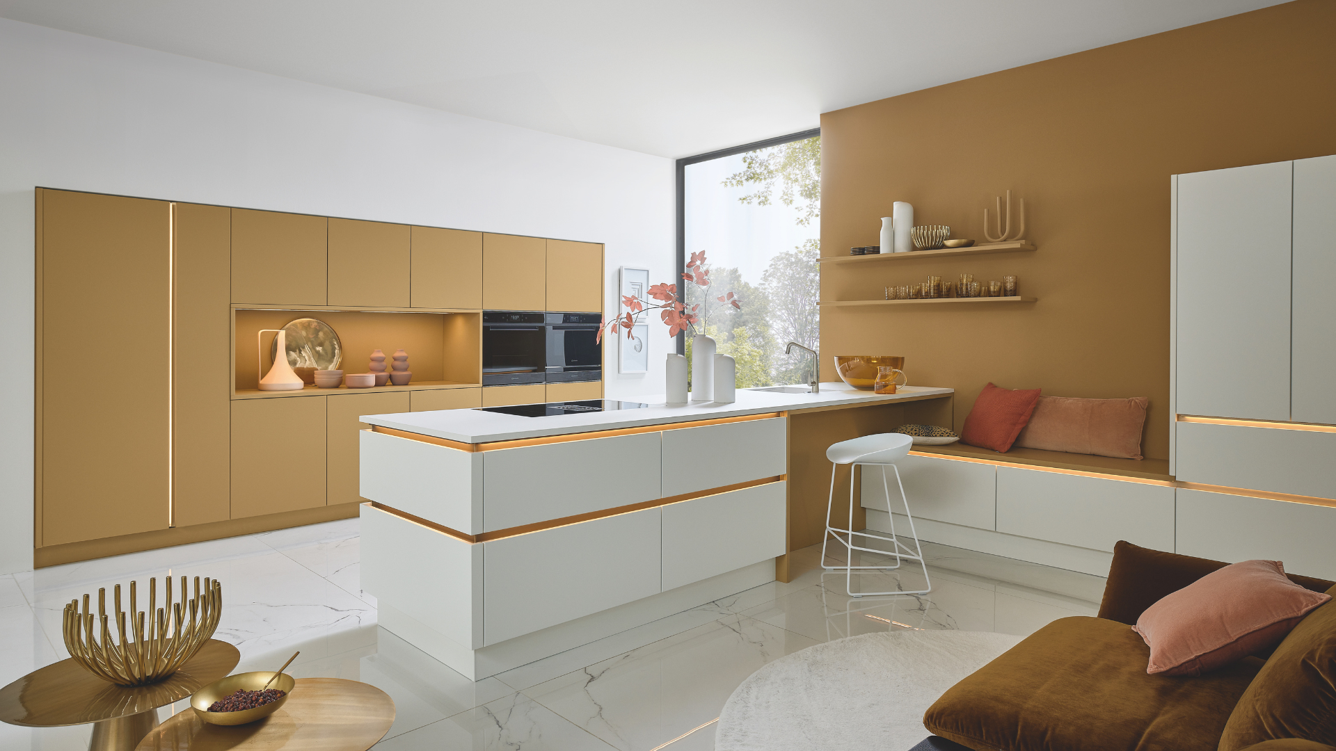 Moderne keuken met kookeiland, greeploze fronten en minimalistisch design
