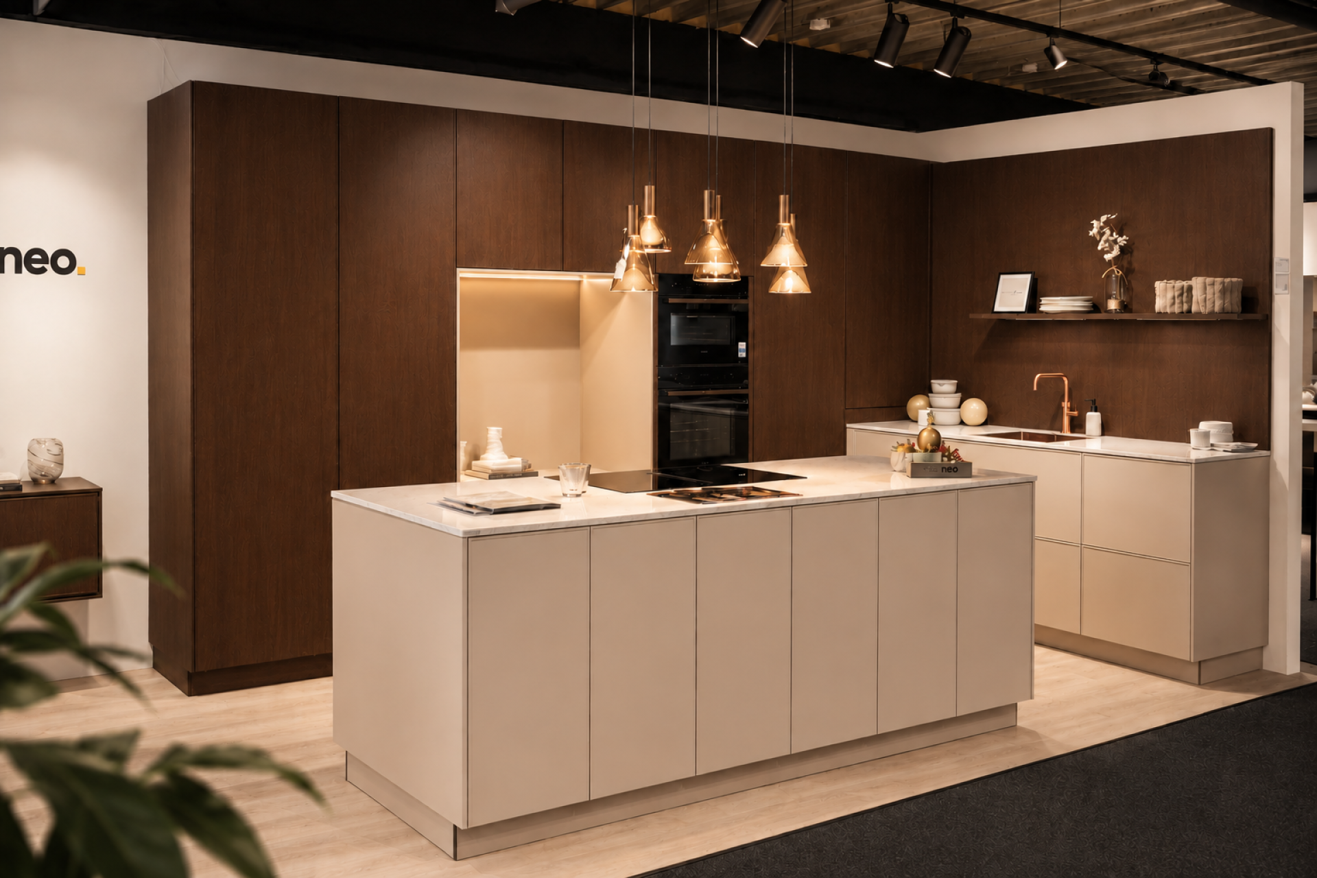 Luxe Nolte NEO keuken met kookeiland, designfronten en exclusieve afwerking