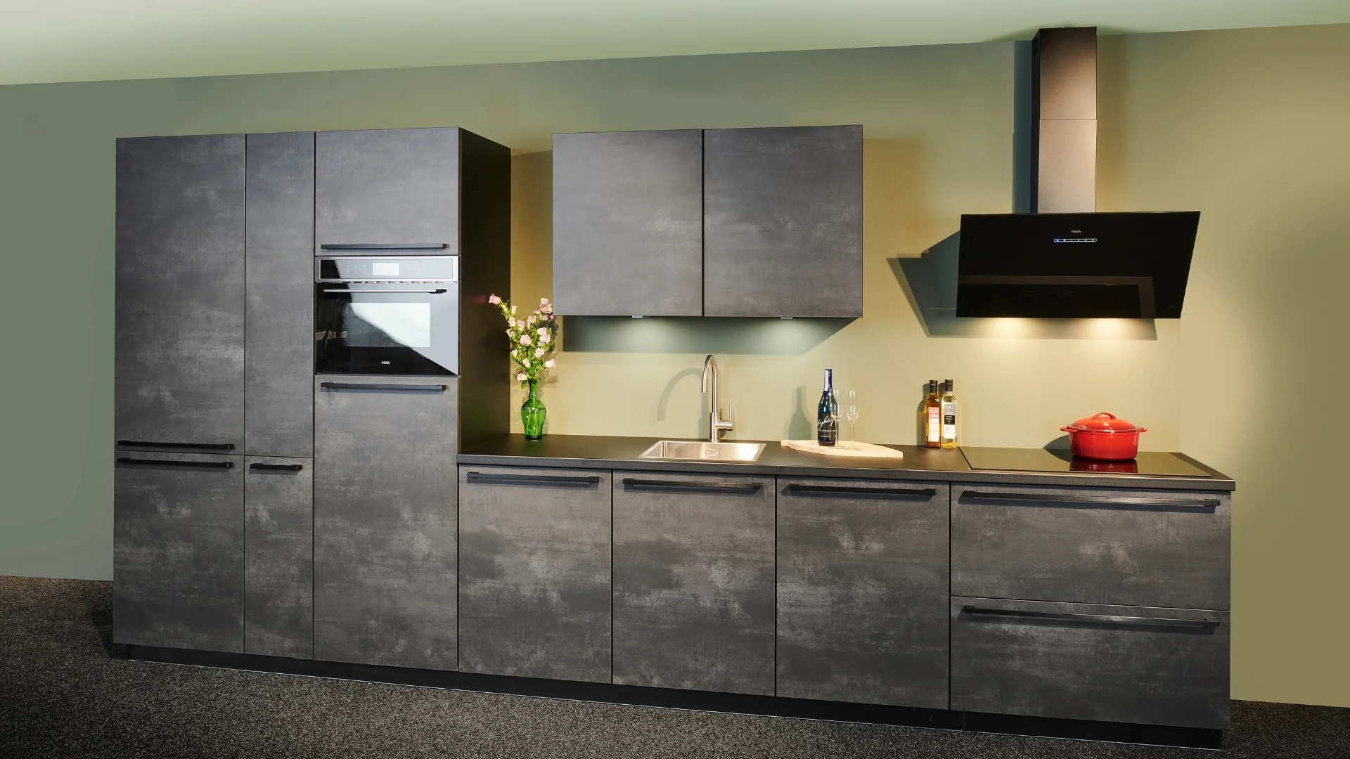 Nobilia Laser Zwart betonlook rechte keuken in de showrooms van Keukenwarenhuis.nl in Ter Aar en Dordrecht