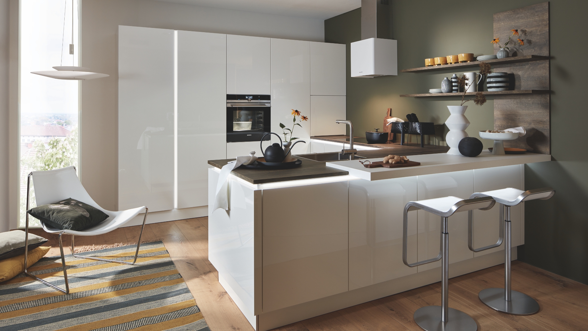 Witte hoogglans schiereiland