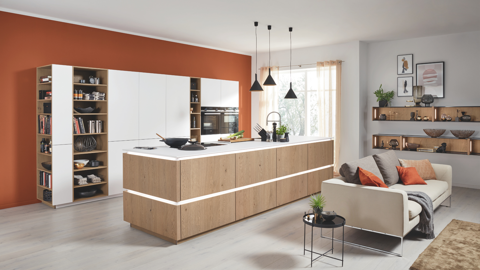 Scandinavische eilandkeuken met houtfront