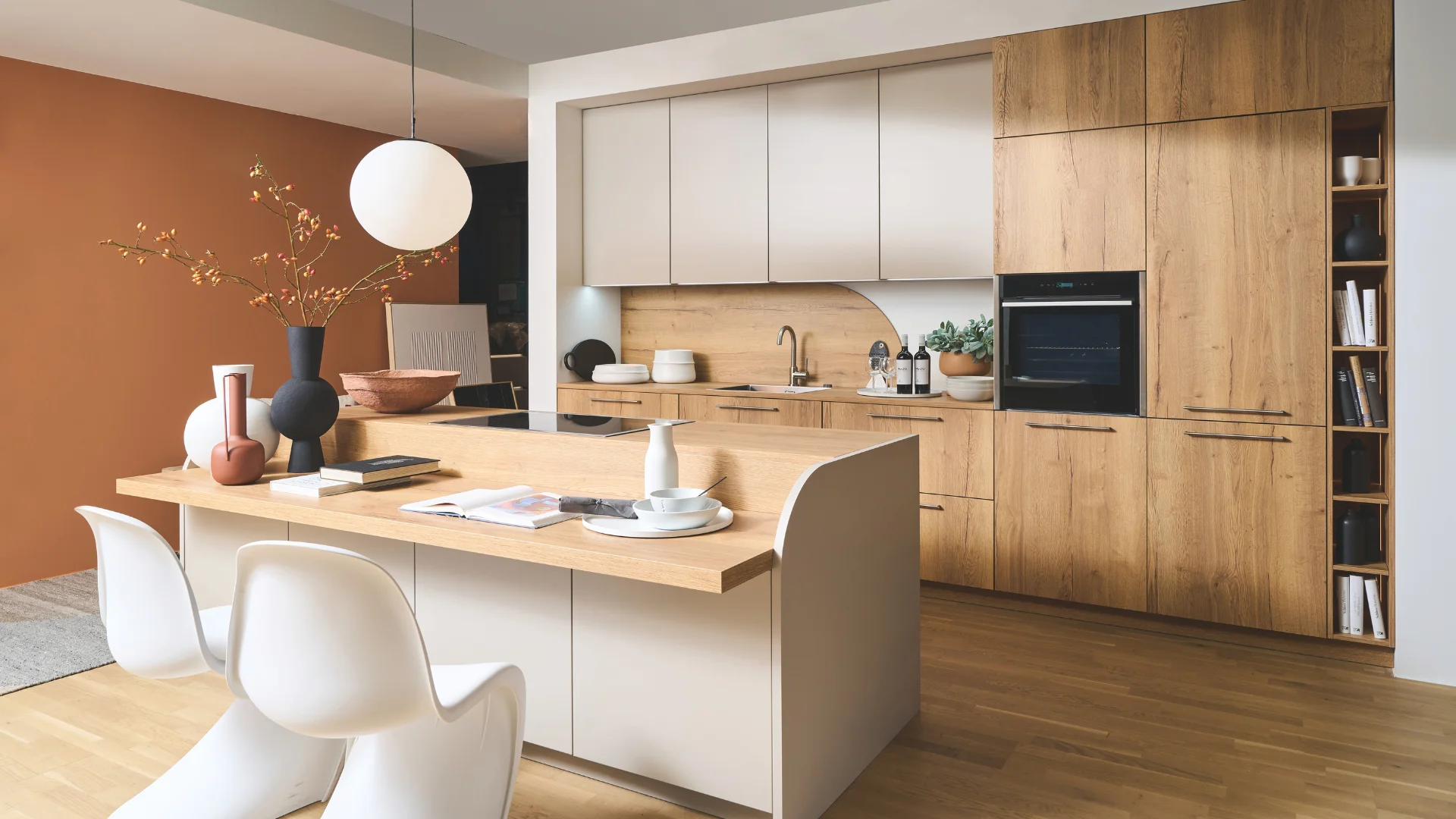 Houten kastenwand greeploos