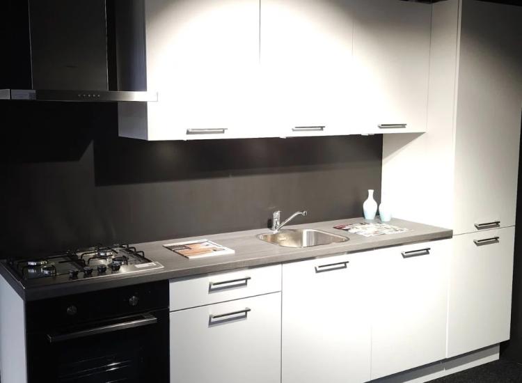 Actie Keuken Sarah 143