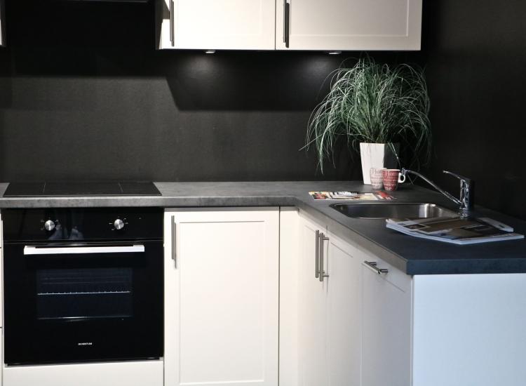 Actie Keuken Lotte 144