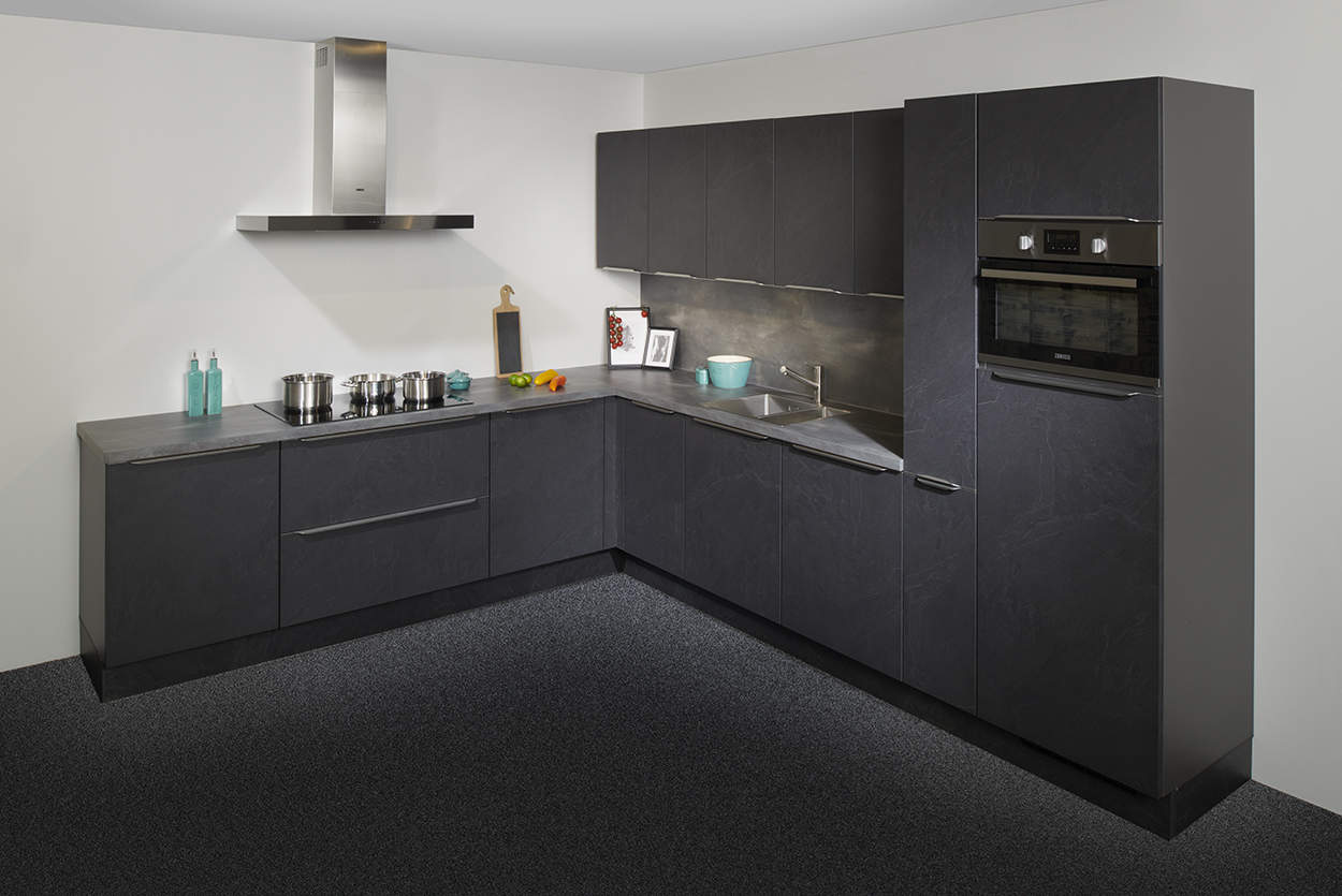 K67-93-Keukenwarenhuis-2018-1149-1 Stone showroomkeuken